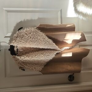 Faux shearling cozy vest sz M/L